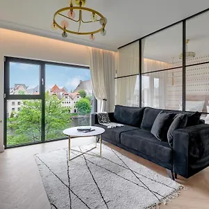 Wintera & Parking By Downtown Apartment